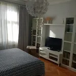 Paulas Room.