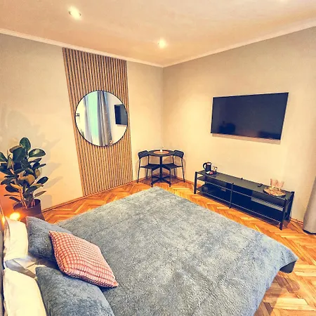 Dzīvoklis Paulas Room. *